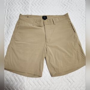 J. Crew Men's Khaki Flat Front Shorts  W30 L7